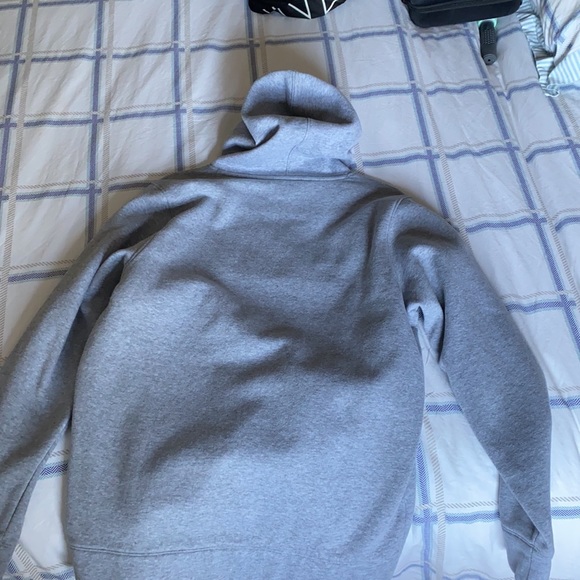 Under armour hoodie - Picture 3 of 3